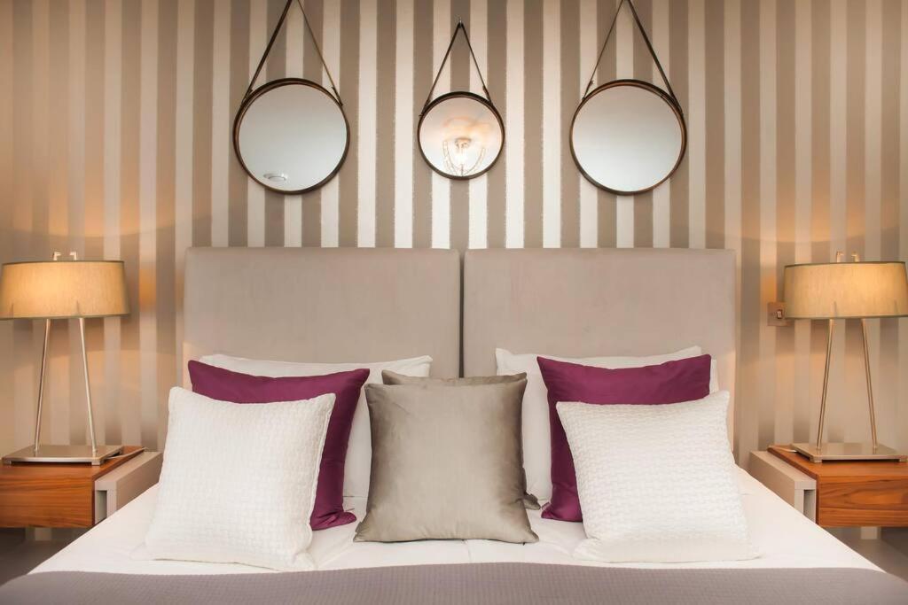 Stylish And Central Two Bedroom & Two Bathroom Apartment With Free Parking Exterior photo